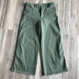 GAP Green Wide Leg Crop Barrel Cargo Chino Khaki  Pants Size 10